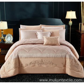 Very high quality polyester bed quilt duvet comforter